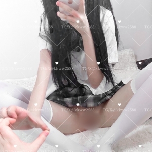 06年福利姬@奈酱 尺度私拍视图合集[9P+100V/1.62G]