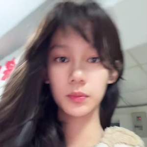 大二178长腿母狗@杨雅淇 尺度私拍视图合集[2P+12V/1.06G]