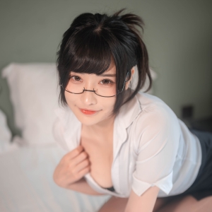 B站47万粉uper@糖果果candy 舰长+提督视图作合集[824P+18V/8.96G]