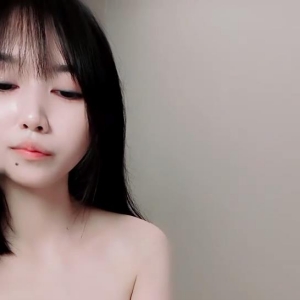 美乳白虎主播@萱萱酱 尺度福利秀[30V/16.5G]