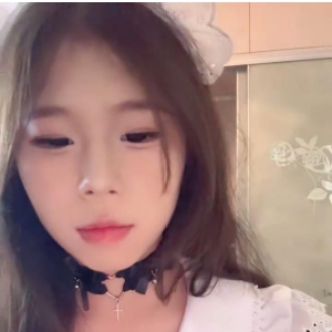 童颜巨乳主播@小娇柒(水煮鱼)尺度福利秀[21V/15.6G]