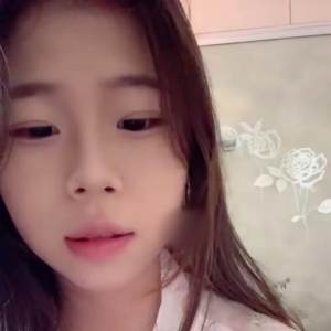 童颜巨乳主播@小娇柒(水煮鱼)尺度福利秀[21V/15.6G]