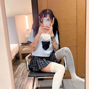 社会双马尾福利姬@小嫣不吃葱 尺度私拍视图合集[81P+10V/82M]