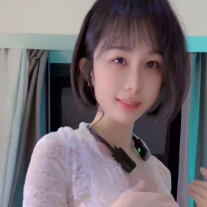 抖音网红@冰糖炖橙子 1V1+裸舞+尺度作合集[1P+12V1.24G]