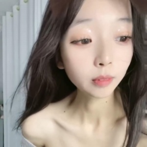 抖音30万粉网红@02uiii 性感热舞合集[58V/5.25G]