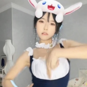 抖音30万粉网红@02uiii 性感热舞合集[58V/5.25G]