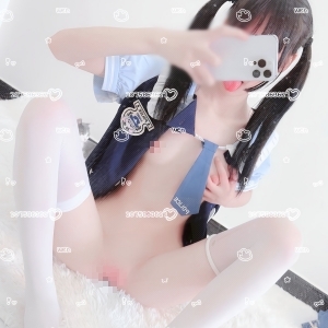 双马尾白虎萝莉@小雯宝宝 视图合集[20P+30V/1.08G]