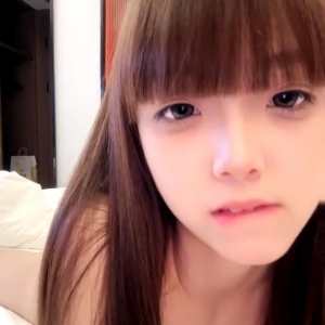 高颜值清纯校花@小奶昔 露脸紫薇[7V3.4G]