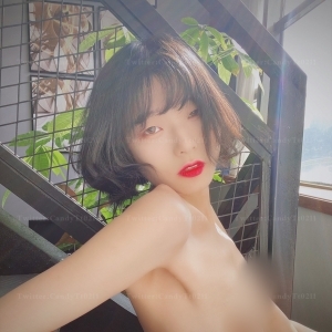 CandyTt0211@尺度私拍视图合集[409P32V318M]