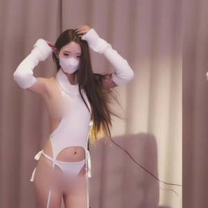 绿播下海 极品多汁白虎@小草帽(yaya_86)裸舞尺度福利秀[54V/14.8G]