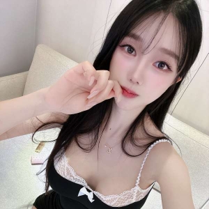 高颜值韩国模特主播@Yunjini(kore0309) 尺度视图新作合集[6P+16V/2.01G]