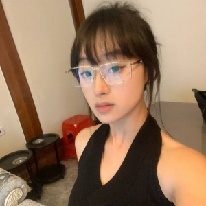 多汁淫妻眼镜娘@SMMSMM 会员群视图合集[80P+119V/6.93G]