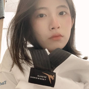 反差大学生@萱儿 讨好金猪尺度视图合集[153P+21V/577M]