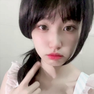 比心清纯系福利姬@小雪 定制与激战金猪合集[19V/7.61G]