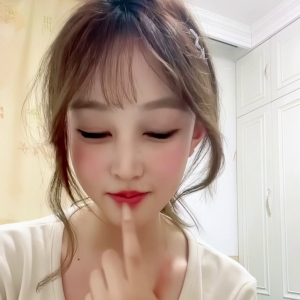 抖m白虎大学生@宿舍裸舞尺度作合集[35V2.46G]