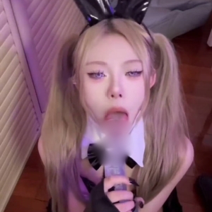 抖音反差御姐@枭娍 尺度作品合集[16P+28V/3.82G]