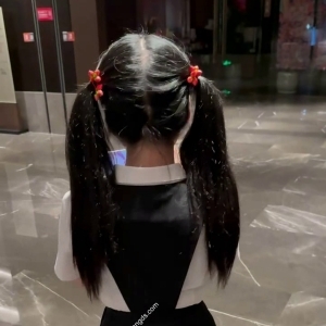 粉嫩双马尾福利姬@玉宝（水手服彼女饲育）尺度私拍视图合集 第六弹[6P+16V/1.54G]