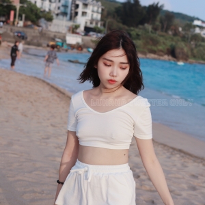 露出系抖m@Lunana 尺度私拍视图合集[109P+15V146M]