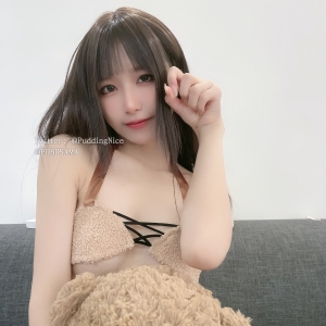 高人气coser@布丁大法 - 冰美式+吐司面包 2套合集[90P+5V/1.49G]