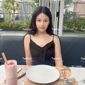 高颜值露出系抖m@小梨涡 尺度私拍视图合集[42P+29V105M]