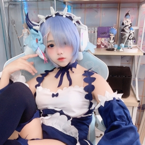 泰国粉嫩萝莉@remukira – 雷姆套装[87P/114M]