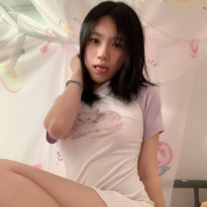 微博网红@悲伤口袋小狗 尺度定制私拍视图合集[44P+11V5.01G]