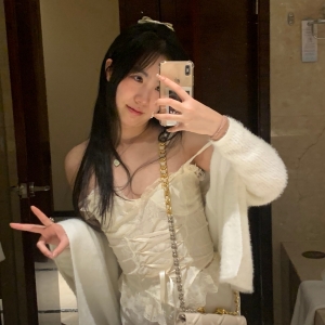 微博网红@悲伤口袋小狗 尺度定制私拍视图合集[44P+11V5.01G]