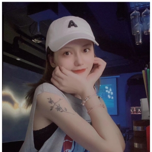 母狗空姐的爆裂日常[54P+22V1.83G]