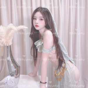 高颜值白虎福利姬@阿梨(清梨)尺度视图作 第二弹[135P+10V62M]