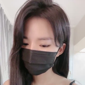 高质量主播@果冻泡泡 尺度裸舞福利秀[11V/5.37G]