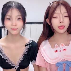 06极品姐妹@尺度福利秀 第二弹[16V16.1G]