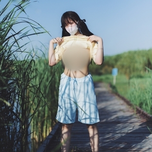 爱喝奶茶的兔子@露出日记 泡沫之夏[52P/518M]