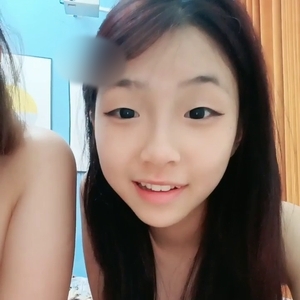 茜茜是旺仔小馒头@尺度福利秀 第二弹[8V12.9G]
