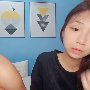 茜茜是旺仔小馒头@尺度福利秀 第二弹[8V12.9G]