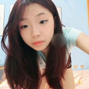 茜茜是旺仔小馒头@尺度福利秀 第二弹[8V12.9G]