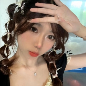 洛丽塔欢欢@尺度私拍视图合集[80P+32V/4.08G]