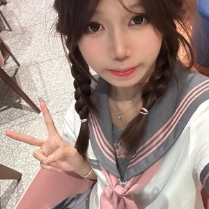 洛丽塔欢欢@尺度私拍视图合集[80P+32V/4.08G]