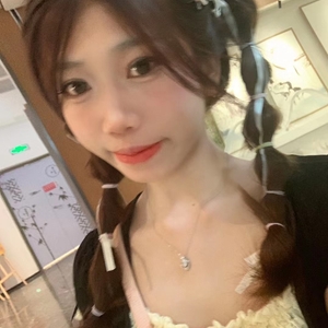 洛丽塔欢欢@尺度私拍视图合集[80P+32V/4.08G]
