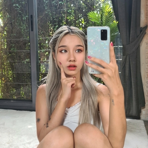 irisadamsone@onlyfans尺度私拍合集 第二弹[352P+101V/6.12G]