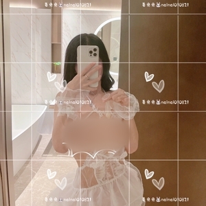 姜兔兔@尺度私拍视图合集[553P+98V/567M]