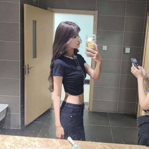 杨雅淇@尺度私拍视图合集[2P+12V/1.06G]
