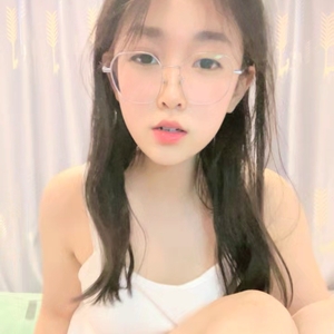 小糖丸@尺度福利秀[8V/4.78G]