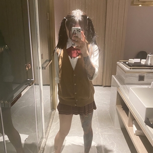 小嫣不吃葱 尺度私拍视图合集[81P+10V/82M]