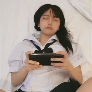 Cookiemon18@尺度私拍合集[4V/285M]