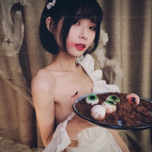 CandyTt0211@尺度私拍视图合集[396P+29V/167M]
