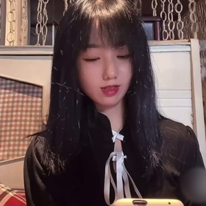 小桃@露出勾引剧情片合集[8V/9.28G]