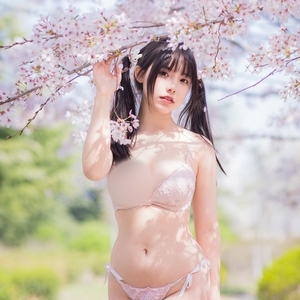 六味帝皇酱@樱花女友[53P/370M]