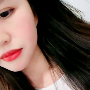 乌苏儿@戴着跳蛋露出尺度福利秀[17V/8.25G]